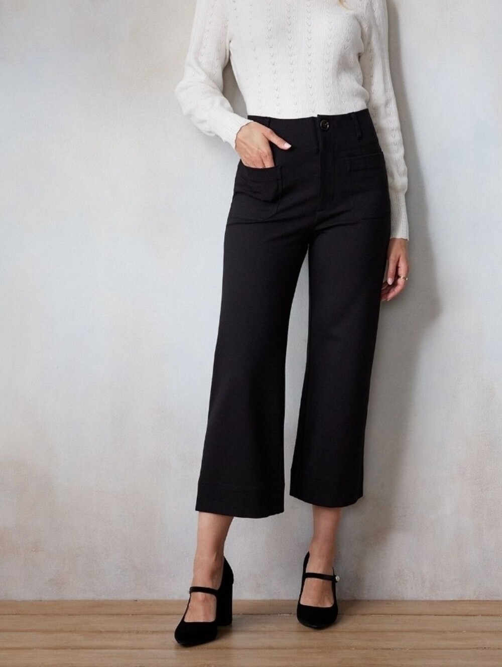 LC Lauren Conrad High Rise Wildflower Wide Leg Crop Pants - SIZE 8 - Black